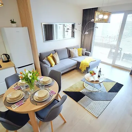 Feniks Ze Strefa Wellness & Family By Onholiday