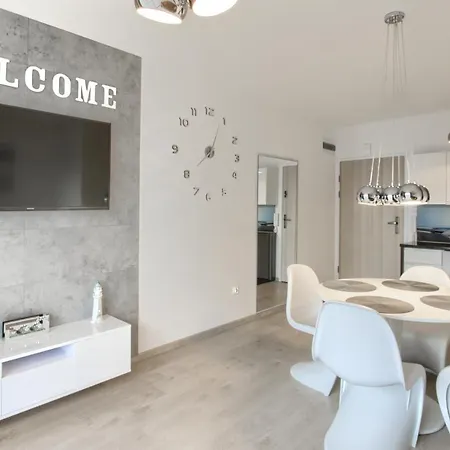 Apartment Feniks Ze Strefa Wellness & Family By Onholiday *