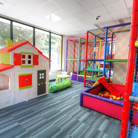 Feniks Ze Strefa Wellness & Family By Onholiday Appartement